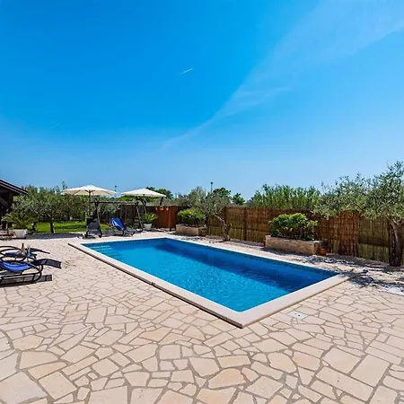 House Simoni With Pool, Zadar County Σπίτι διακοπών Privlaka (Zadar)