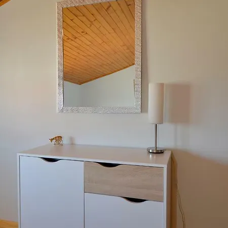 House Simoni With Pool, Zadar County 펜션