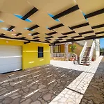 House Simoni With Pool, Zadar County *