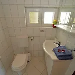House Simoni With Pool, Zadar County Prázdninový dům *