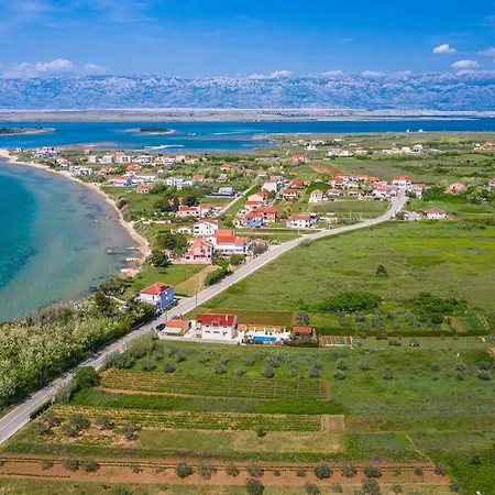 House Simoni With Pool, Zadar County Holiday home *