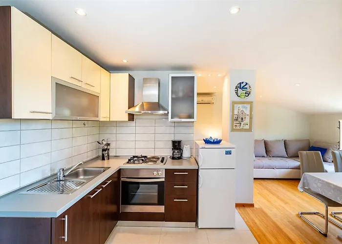 House Simoni With Pool, Zadar County Prázdninový dům