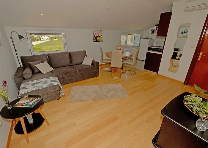 House Simoni With Pool, Zadar County Prázdninový dům