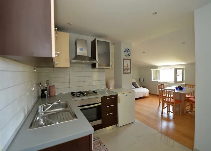 House Simoni With Pool, Zadar County