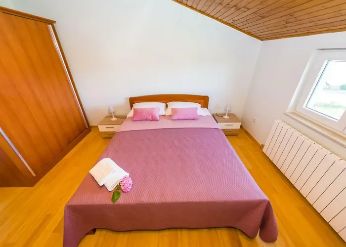House Simoni With Pool, Zadar County Tatil Evi Privlaka (Zadar)